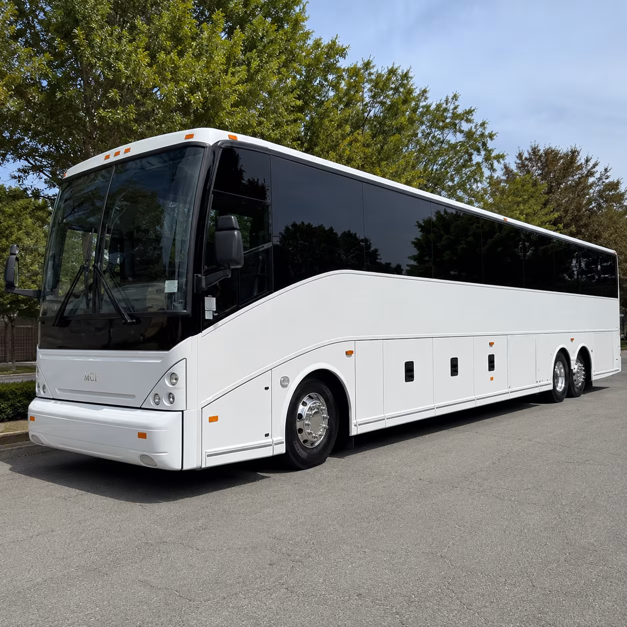 bus rental options for minneapolis trips