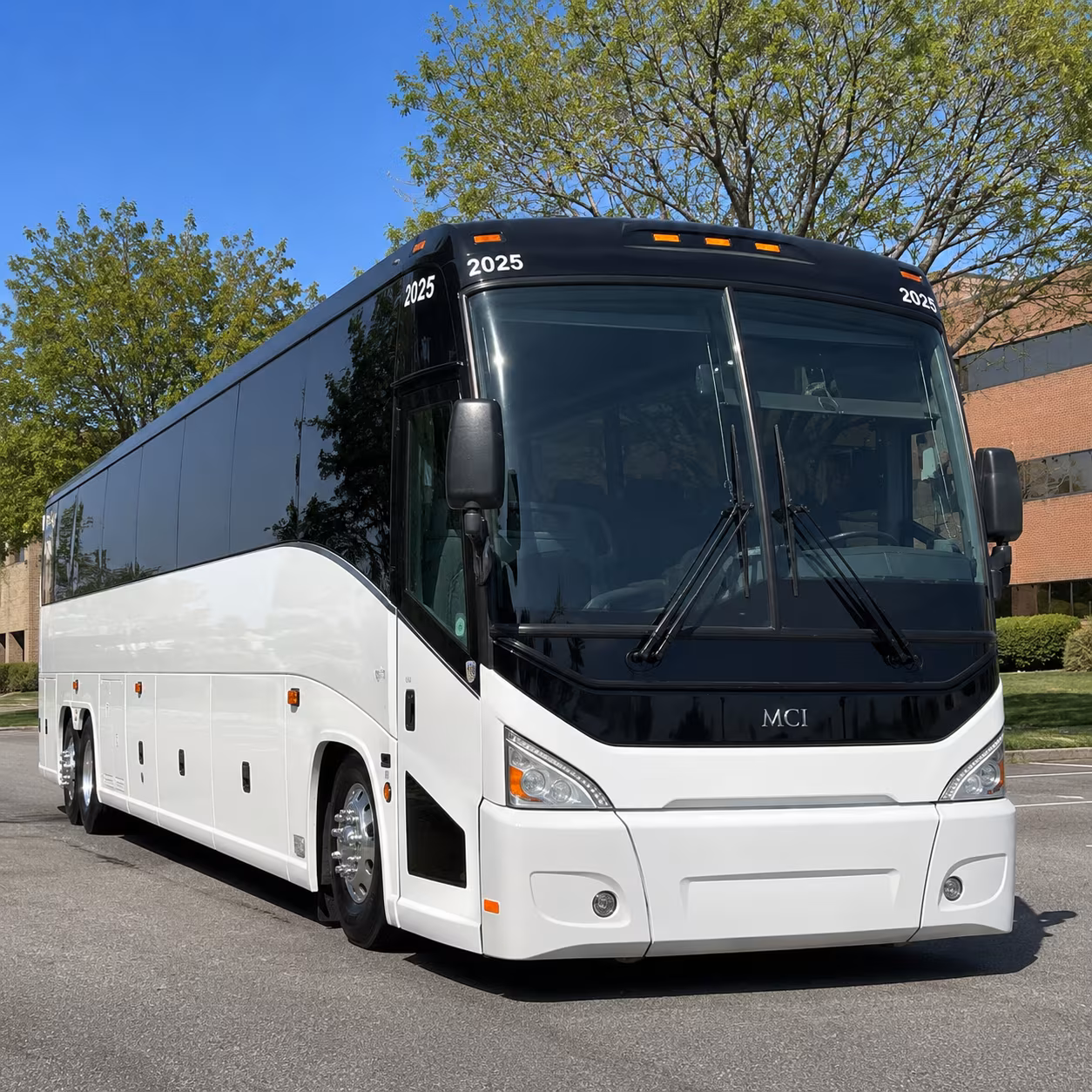 outdoor festival and amphitheater bus rentals across the twin cities